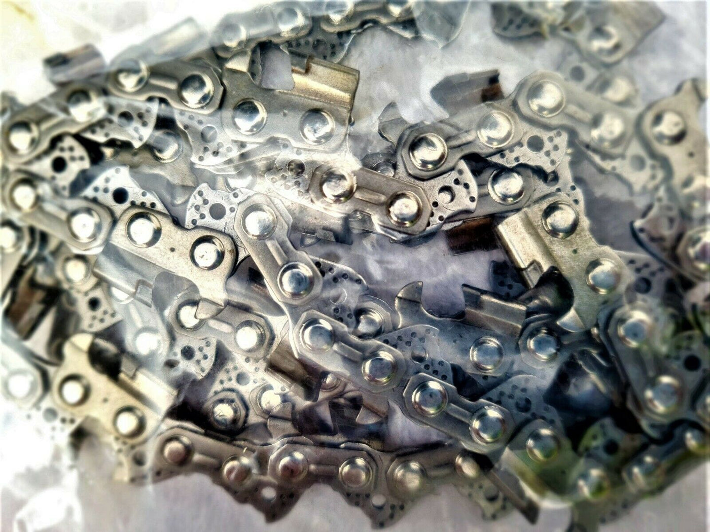 1x Tungsten Carbide Chain for small saws, 14 inch .043 3/8 52DL (26 cutters) ToughMax - Fits many saws running 14 inch bar.